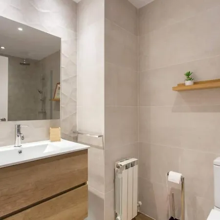 Apartment New With Private Rooftop L'Hospitalet de Llobregat